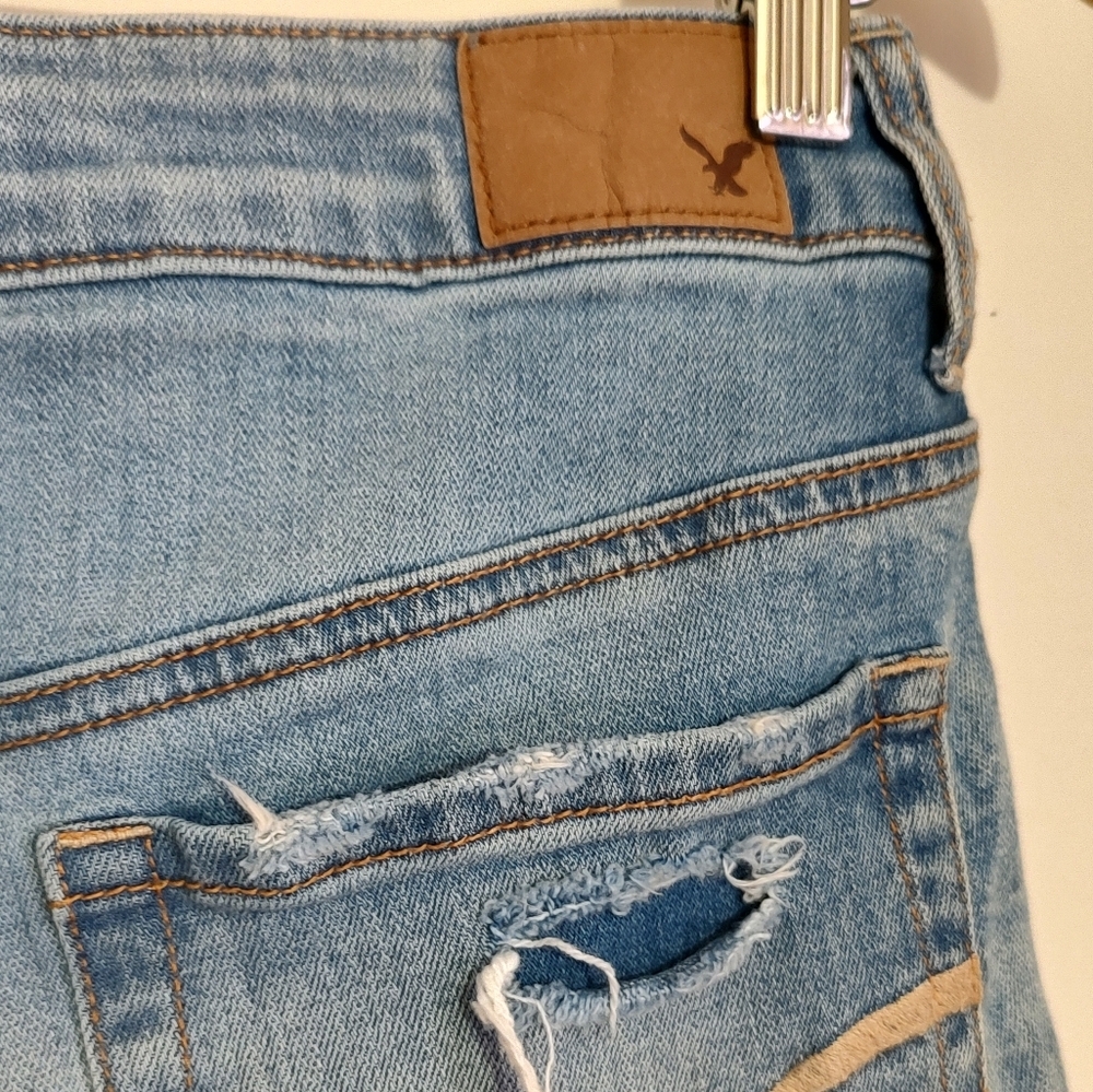 AEO High Rise Festival Denim Distressed Women Cut Off Shorts - Picture 3 of 4